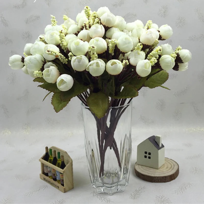 Mini Ramo de Capullos de Rosa — 15 Cabezas de Seda, 7 Colores, Novia y Hogar