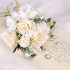 Ramo Nupcial de Rosas Eternas — Elegante y Realista, Novia y Damas de Honor