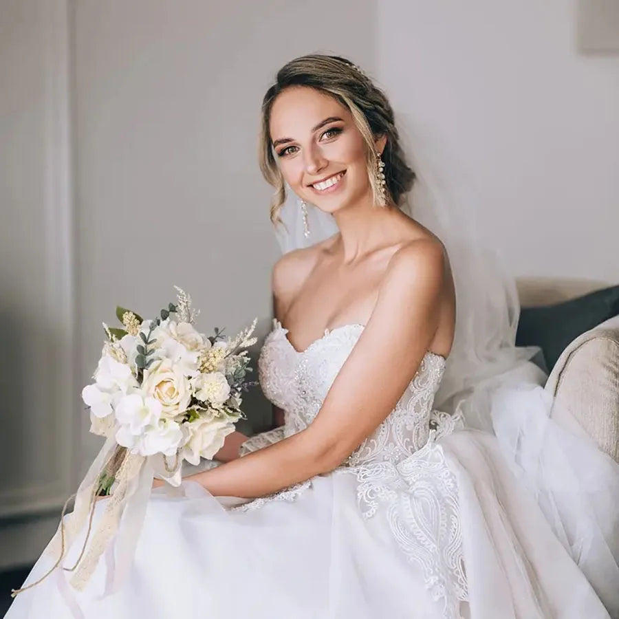 Elegant Artificial Rose Bouquet for Bride Bridesmaid Chic Realistic Everlasting Wedding Flowers Used As A Bridal Bridesmaid ﻿