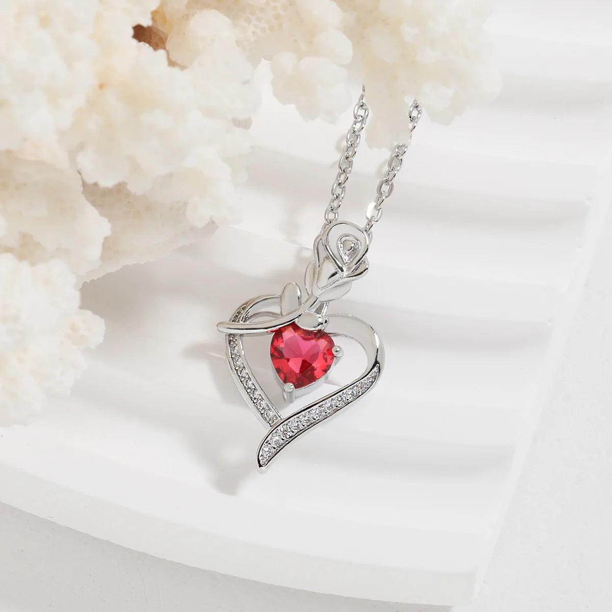 Eternal Flower Pendants Copper Ladies High End Love Rose Necklace Charm Jewelry Valentine's Day Gift