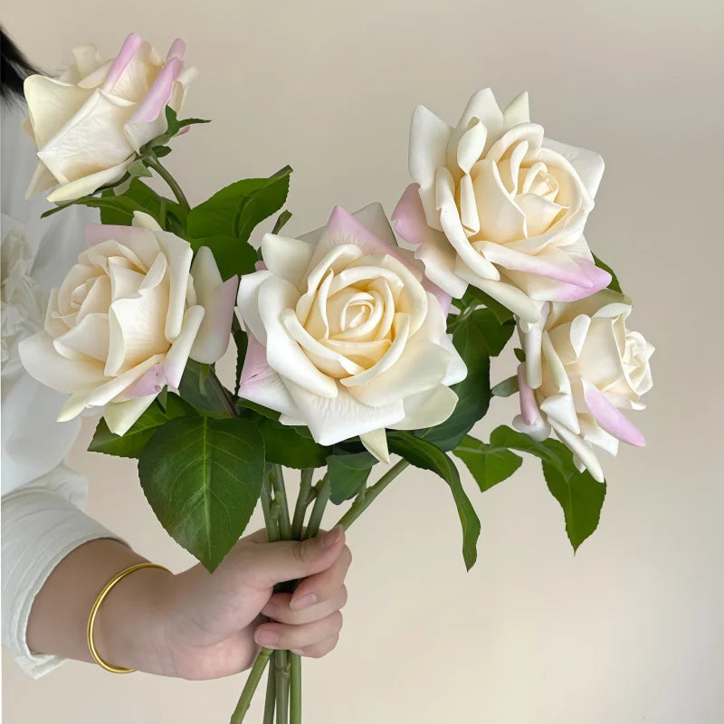 Simulation Moisturizing Rose Artificial Flowers Real Touch Rose Decor Wedding Bouquet Wedding Party Home Decorative Flowers