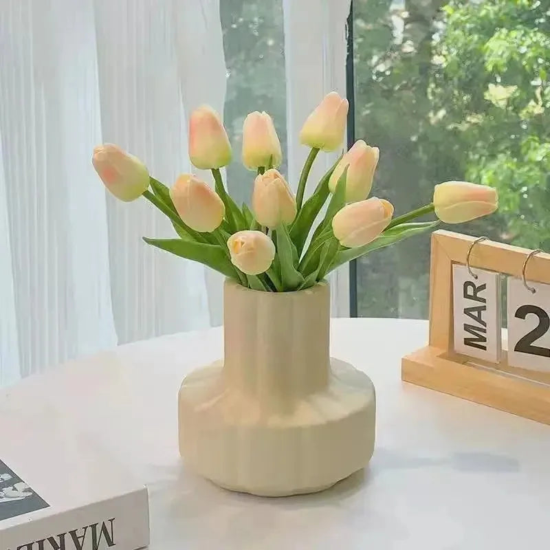Tulipanes y Flores Eternas para Jarrón — 21 Estilos, Decoración Sala y Fotografía