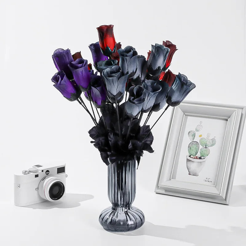 Ramo Gótico de Rosas de Seda — Rojo, Morado y Gris, Novia y Halloween